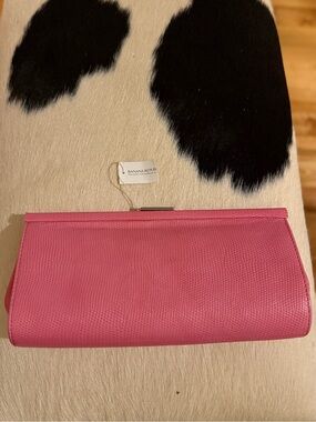 New with tag 🏷️ Banana Republic Pink Leather Textured Clutch